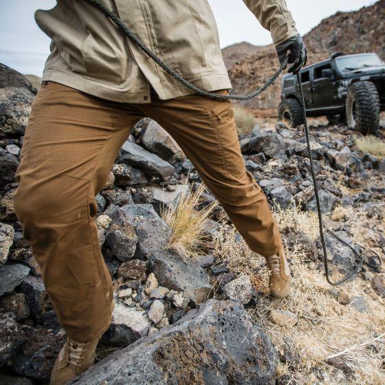 5.11 Apex Pant - Battle Brown (Byxor) från 5.11 Tactical. | TacNGear - Utrustning för polis och militär och outdoor.