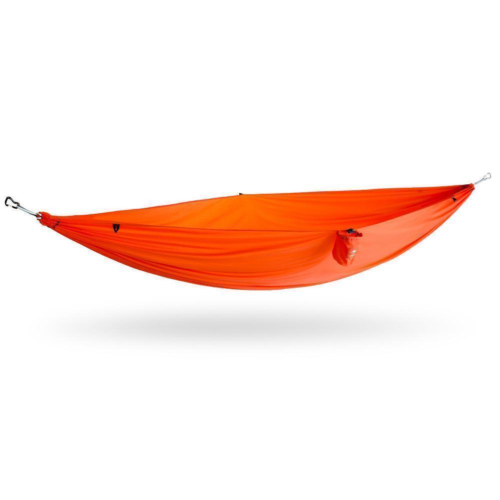 Kammok Wallaby Roo Single Camping Hammock (Hammock) från Kammok. Wildberry Red | TacNGear - Utrustning för polis och militär och outdoor.