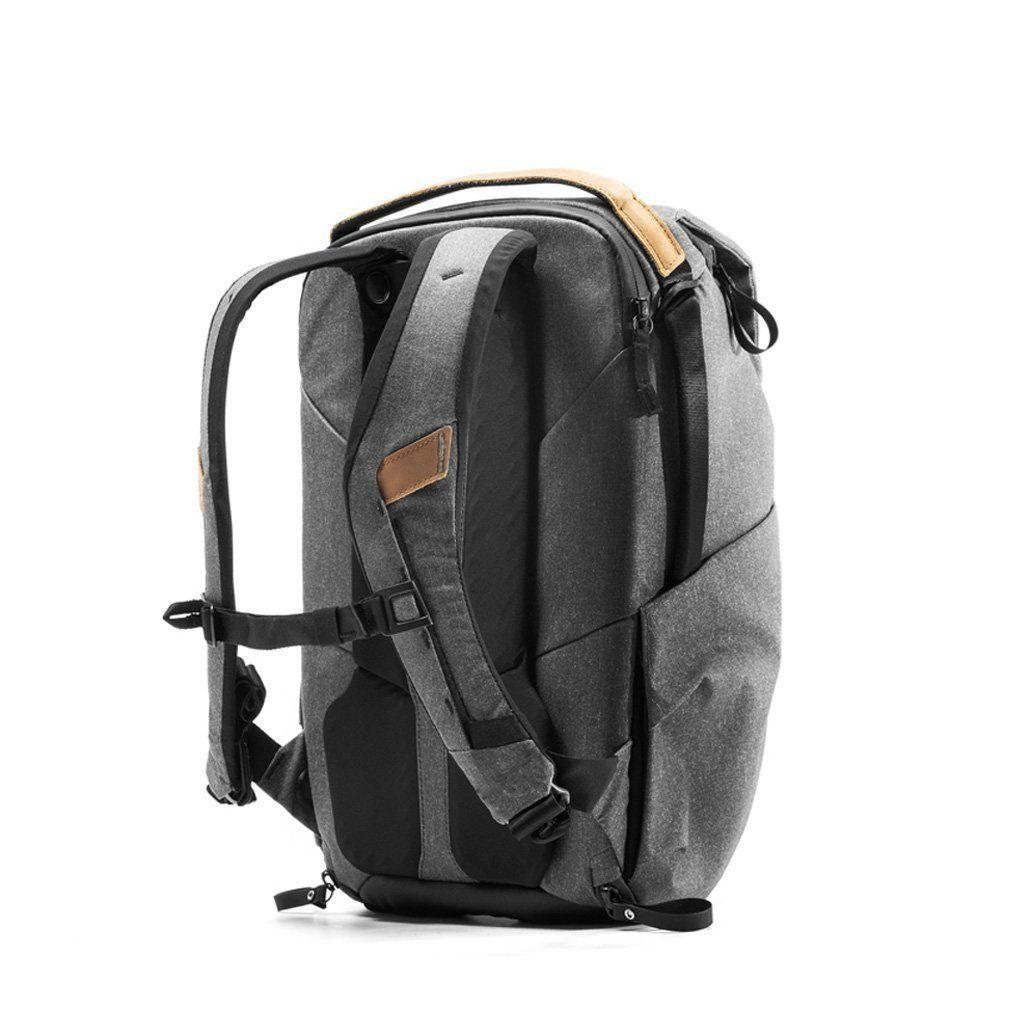 Peak Design Every Day Backpack 20L (Ryggsäckar) från Peak Design. | TacNGear - Utrustning för polis och militär och outdoor.