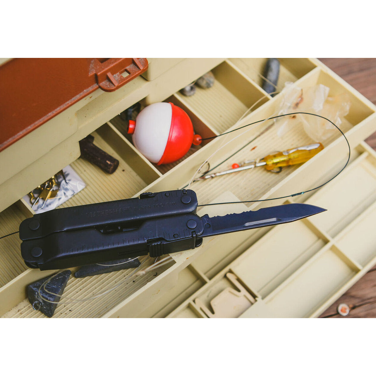 Leatherman SUPER TOOL® 300 EOD MOLLE - 19 verktyg