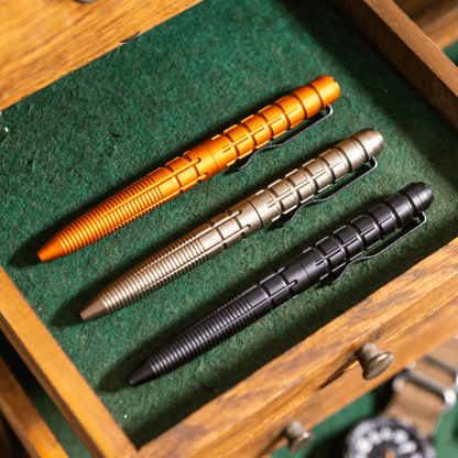 5.11 Kubaton Tactical Pen (Pennor) från 5.11 Tactical. WTHRD Orange | TacNGear - Utrustning för polis och militär och outdoor.