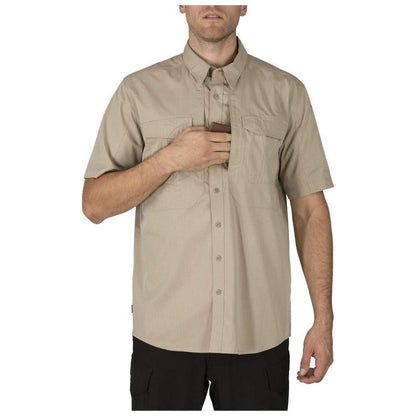 5.11 Stryke Shirt Short Sleeve (Jackor & Tröjor) från 5.11 Tactical. | TacNGear - Utrustning för polis och militär och outdoor.