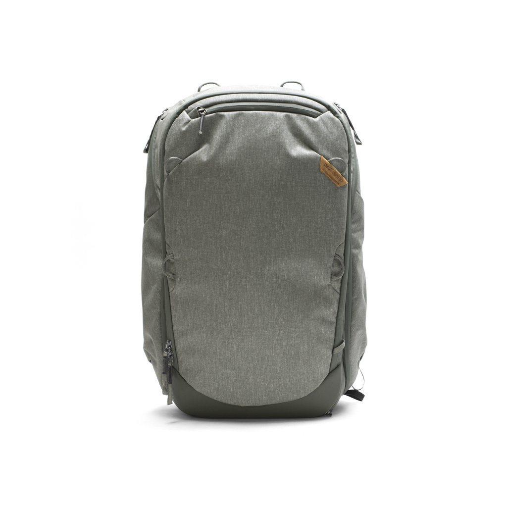 Peak Design Travel Backpack 45 L (Ryggsäckar) från Peak Design. Sage Green | TacNGear - Utrustning för polis och militär och outdoor.